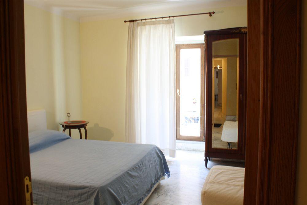 Martina A Piazza Del Popolo Villa Róma Kültér fotó